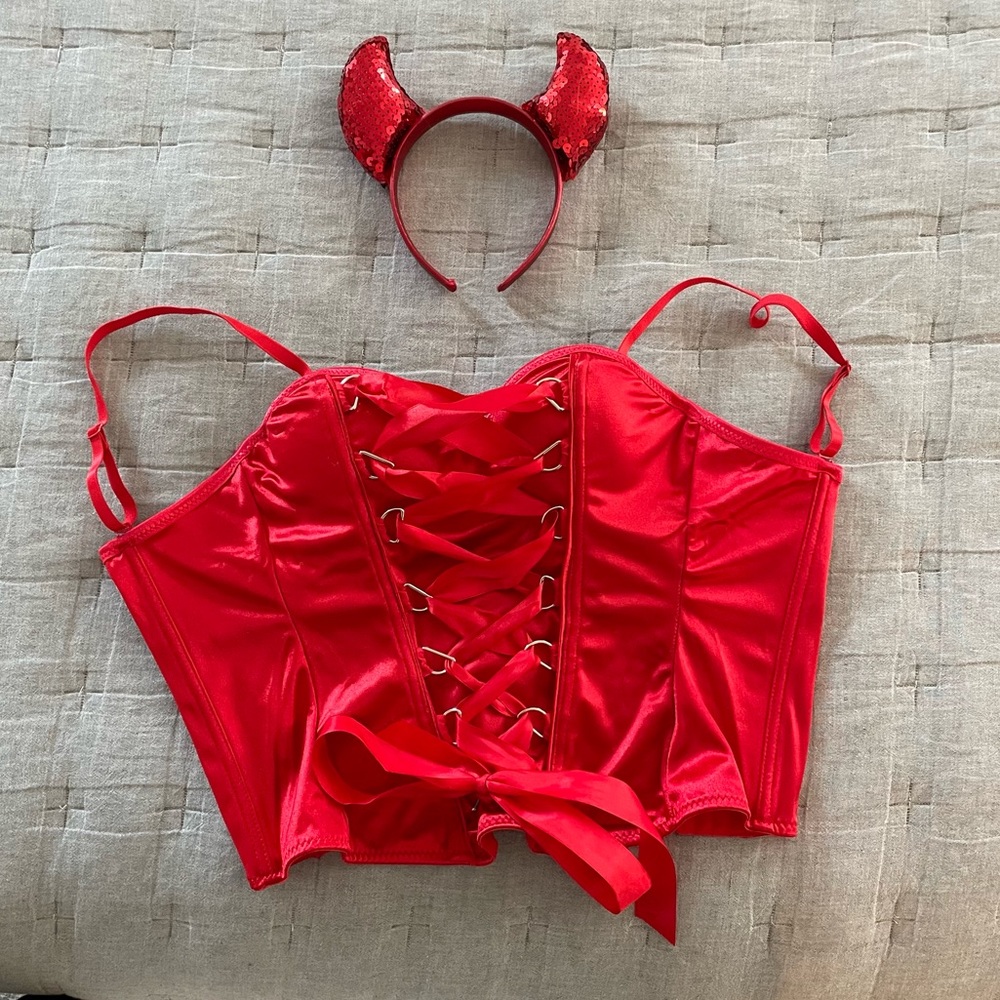 Red lace up corset